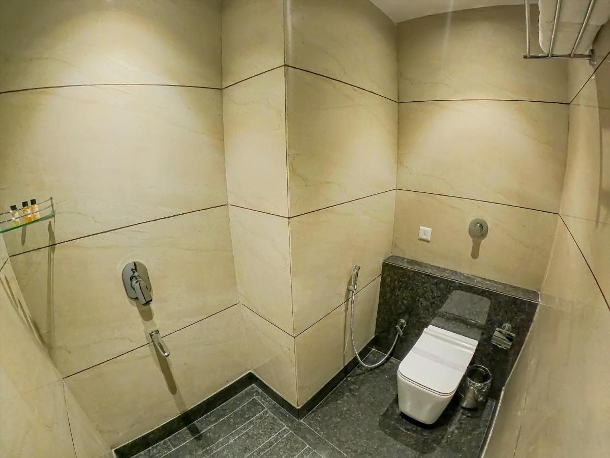 Hotel Hira Inn-10Mins From Railway Station & Bus Station Prayagraj Extérieur photo