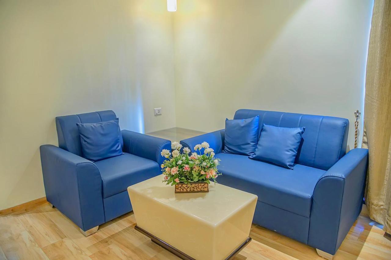 Hotel Hira Inn-10Mins From Railway Station & Bus Station Prayagraj Extérieur photo
