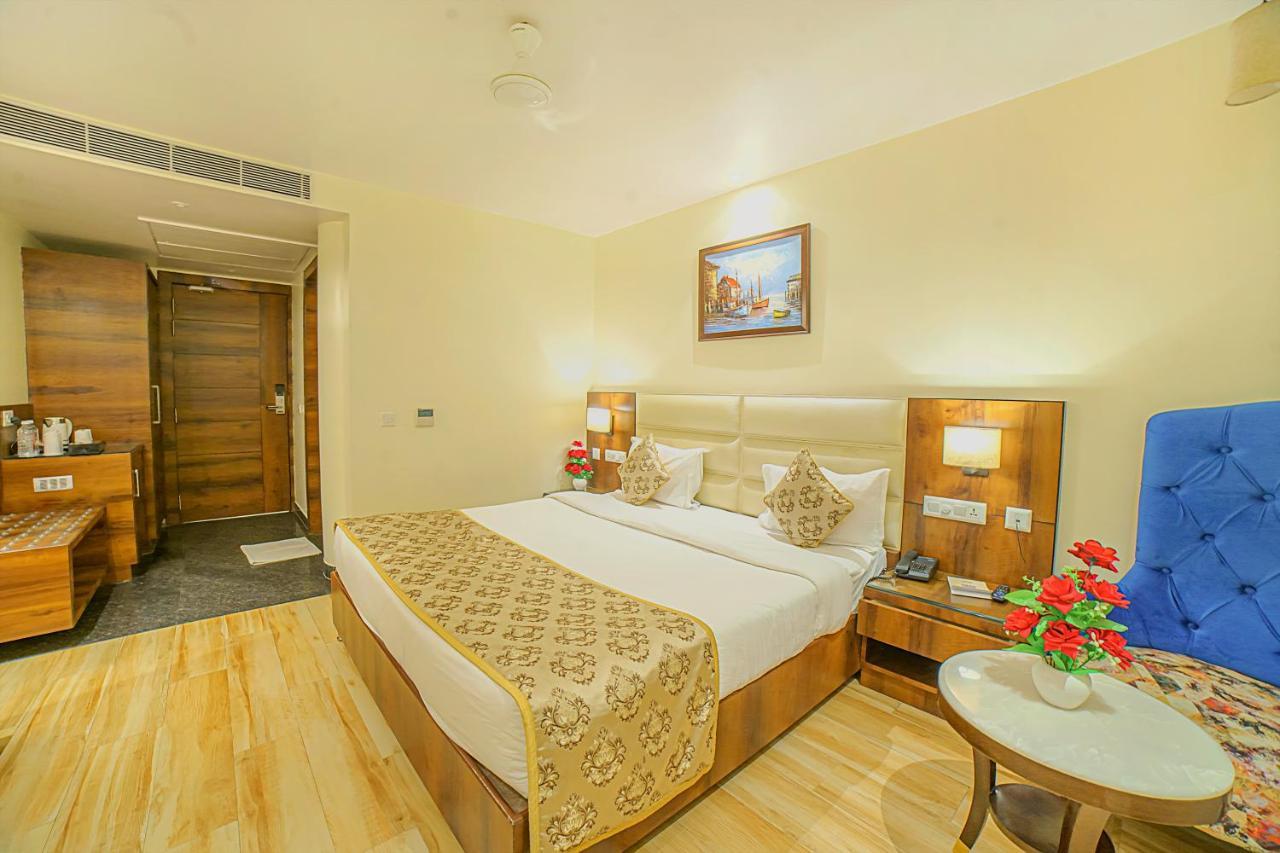 Hotel Hira Inn-10Mins From Railway Station & Bus Station Prayagraj Extérieur photo